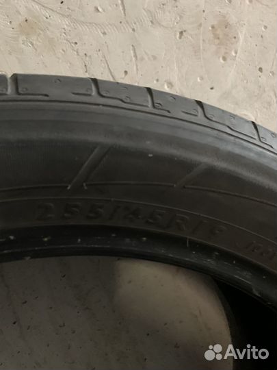 Dunlop SP Sport Maxx 255/45 R19 100V