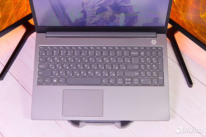 Ноутбук Lenovo ThinkBook / Intel Core i5 / 256 gb