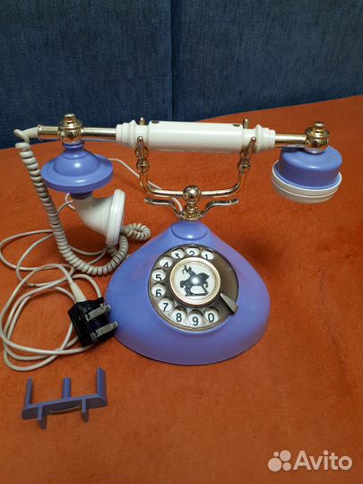 Стационарный телефон под старину.Б/у