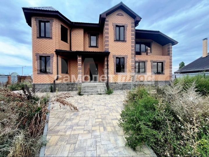 Дом 300 м² на участке 27 сот.