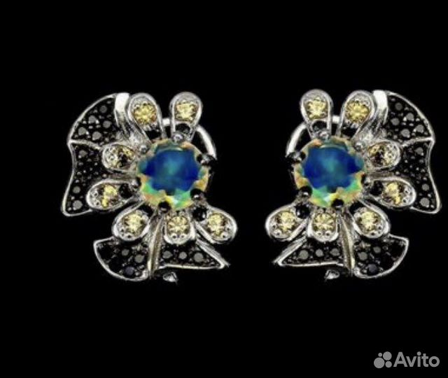Серебряные серьги с опалами и шпинелью