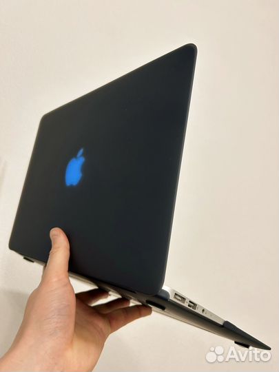 Macbook Air 13:новАКБ+i5+SSD256+grafix1,5gb+OS2024