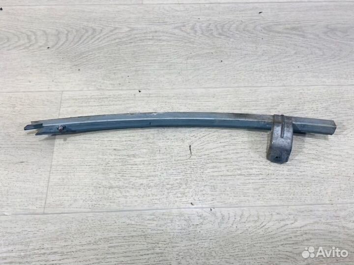 Направляющая стекла двери задняя правая Kia