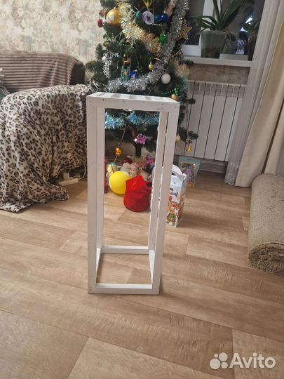 Тумба для цветов