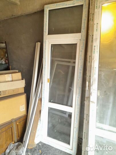 Дверь пластиковая