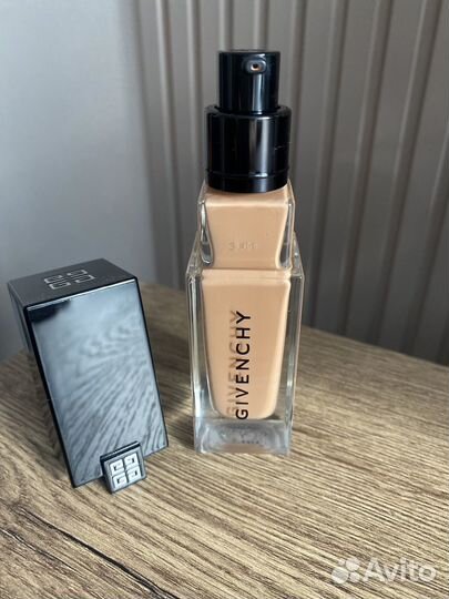 Тональный крем givenchy prisme libre skin