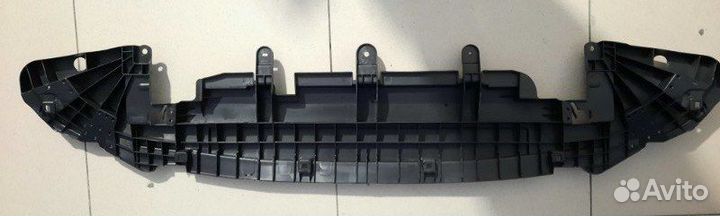 Пыльник бампера передний Тoyota Camry V70