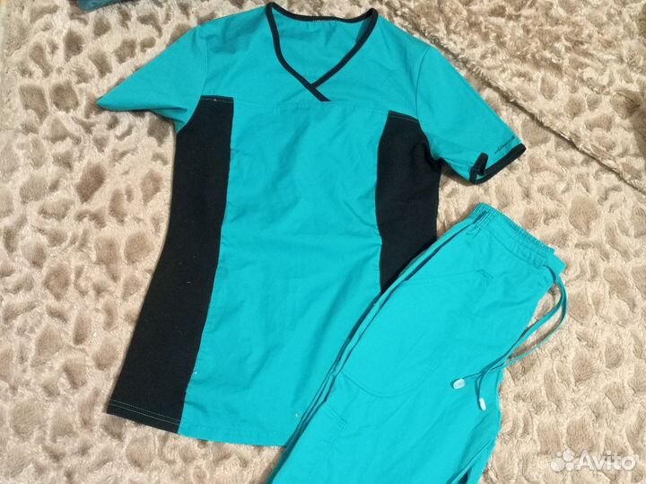 Медицинский костюм