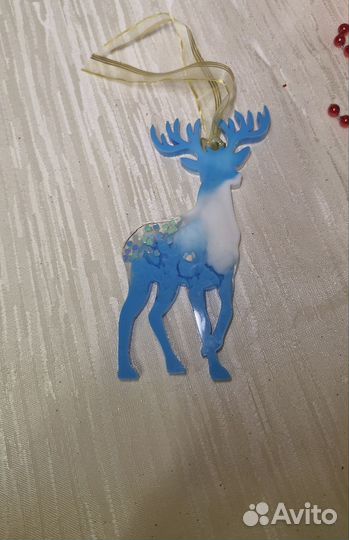 Олень на ёлку