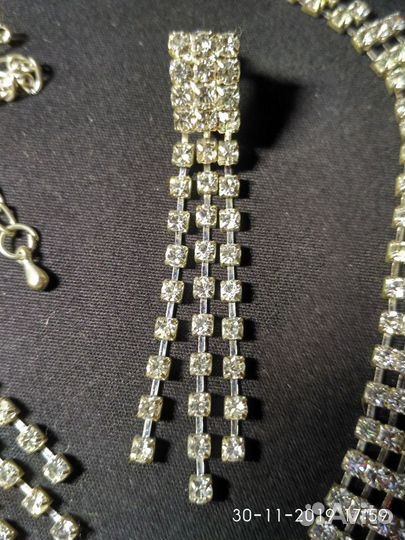 Колье с серьгами