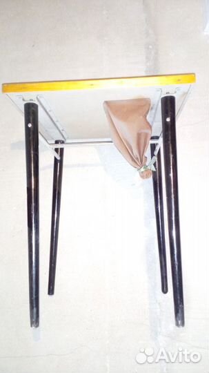 Стол для швейной машины. Азамат радиоприемник