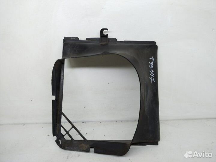 Воздуховод интеркулера левый Volkswagen Touareg 2