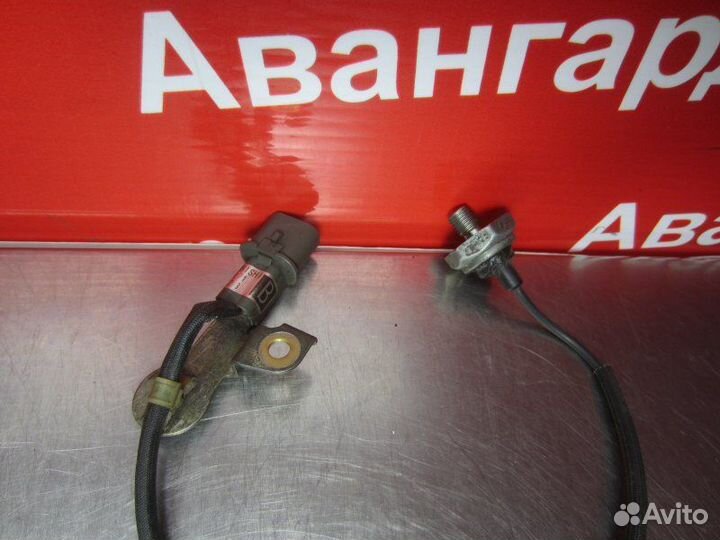 Датчик детонации Mitsubishi Grandis DBA-NA4W 4G69