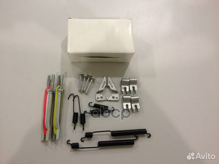 Ремкомплект задних тормозных колодок (пружинки)