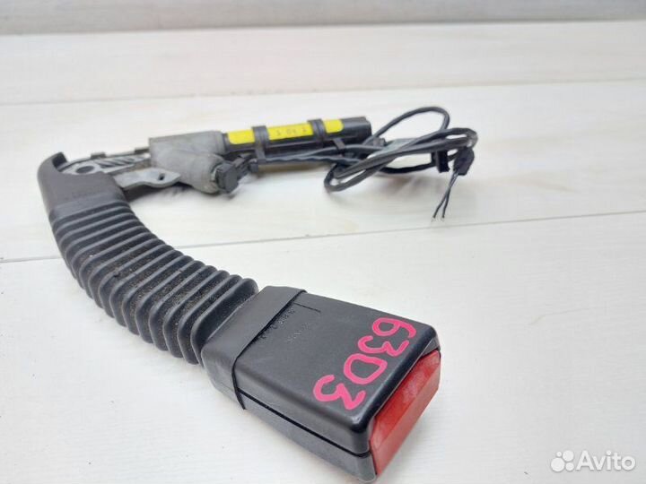 Преднатяжитель ремня безопасности левый Bmw X5 E53