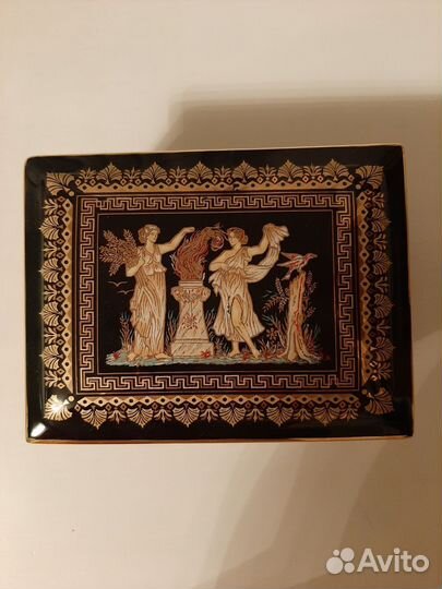 Шкатулка для украшений