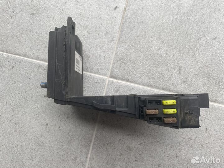 Блок предохранителей аккумулятора peugeot 308 3008