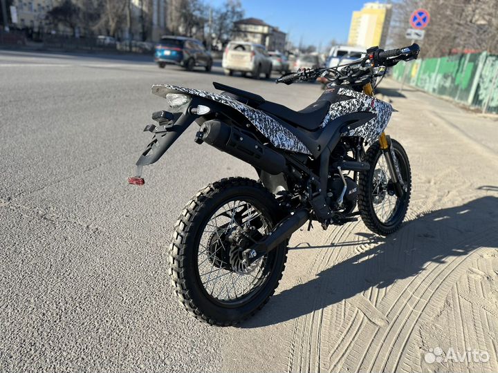 Новый мотоцикл minsk X 250 белый камуфляж