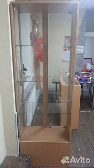 Шкаф витрина