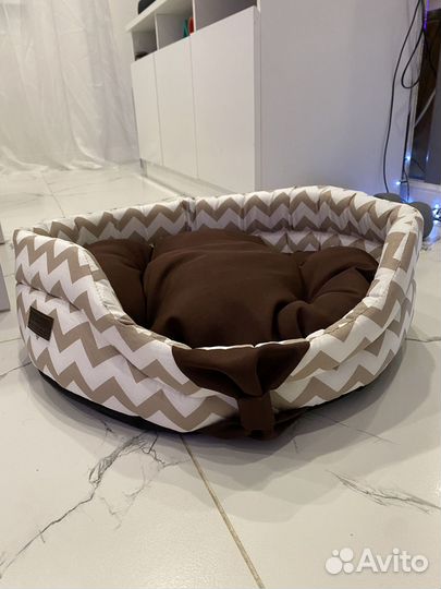 Лежанка для кошек