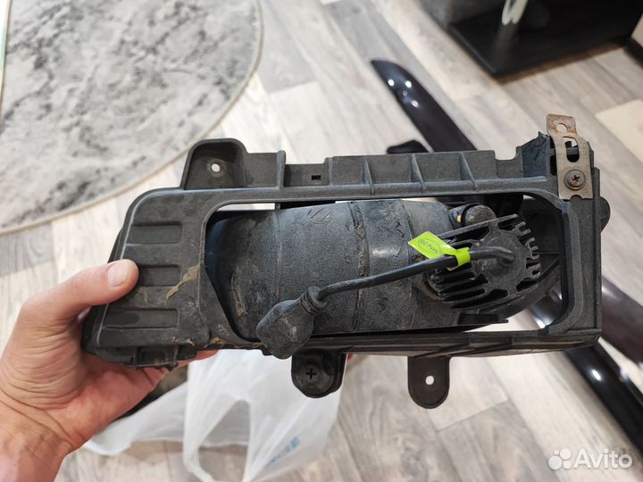 Противотуманная правая фара ssangyong kyron