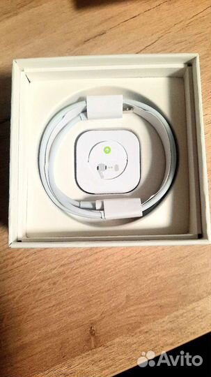 Беспроводные наушники apple