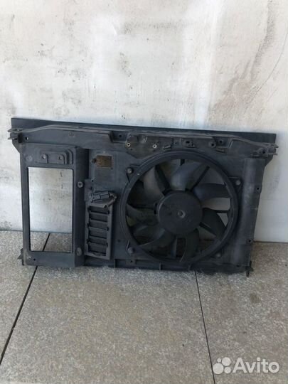 Передняя панель телевизор Peugeot 3008 2009-2016