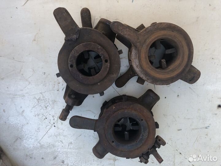 Продаю плашки режущие(резцы) к клуппу СССР