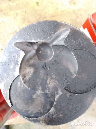 Поршневая на мерседес спринтер 208д