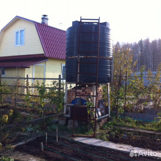 Пластиковый бак