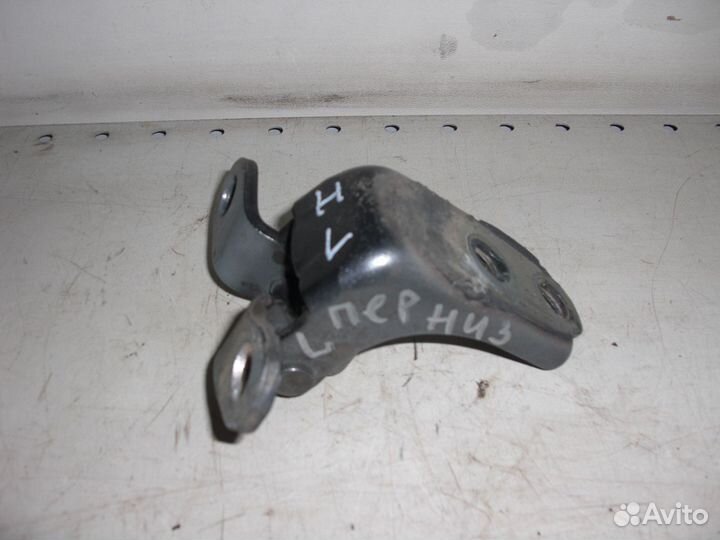 Петля двери лев. перед. ниж. Honda Civic 1.8 4D ак