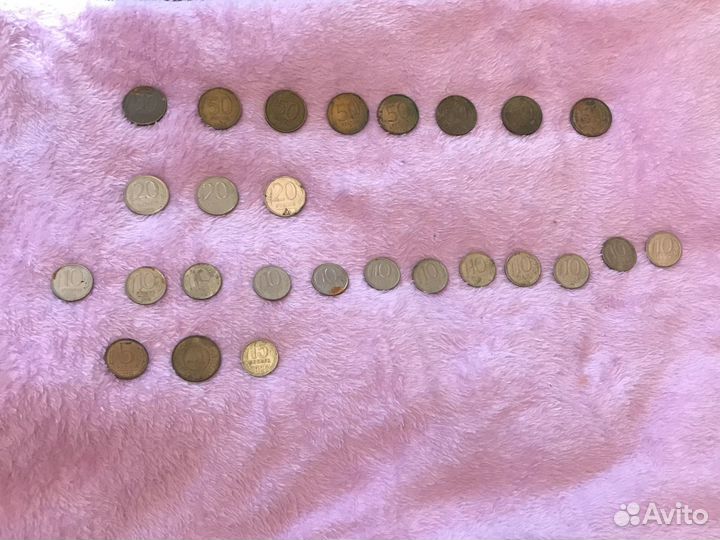 Продам манеты разного номинала