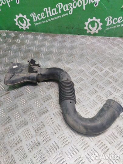 Патрубок воздушный Renault Logan 2 New