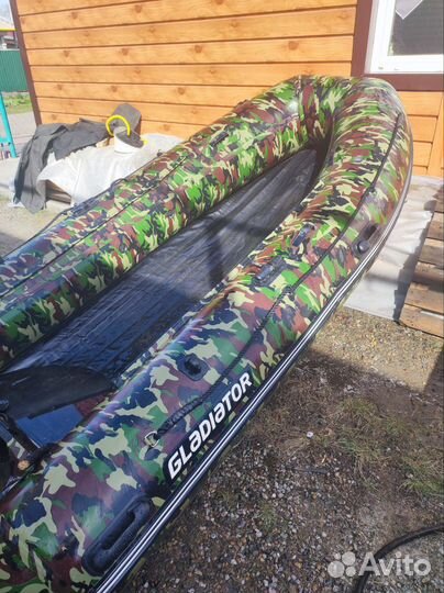 Лодка Гладиатор нднд