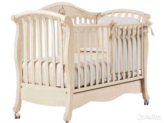 Детская кроватка Bambolina Divina