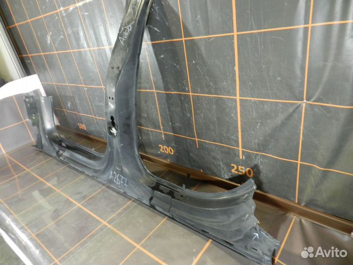 Порог кузова левый - Audi A7 (2010-14гг)