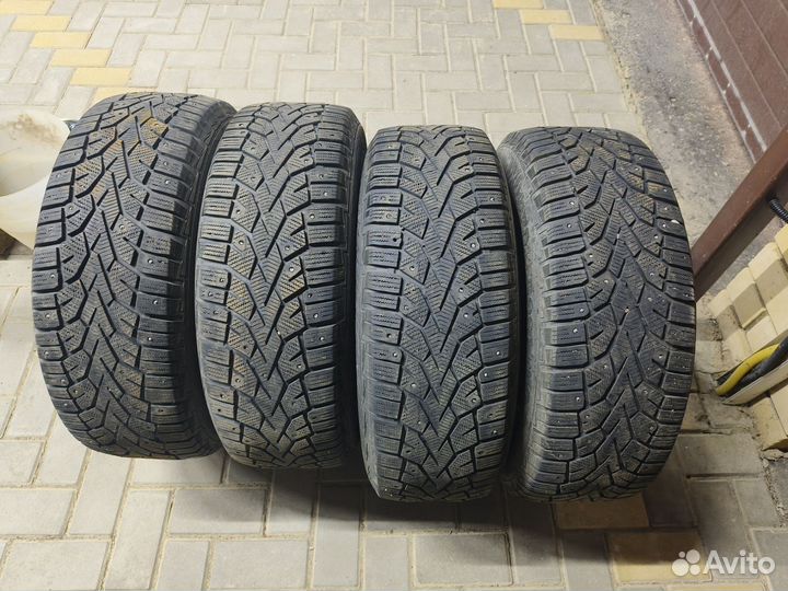 Gislaved NordFrost 100 215/65 R16 24