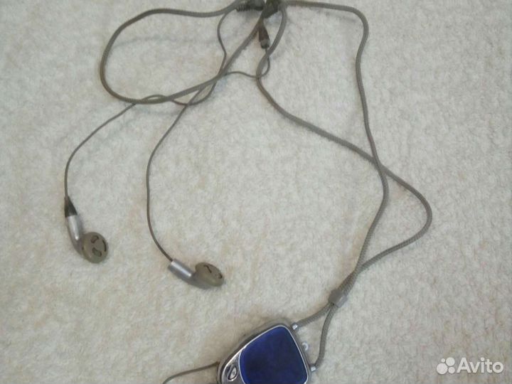 Наушники с пультом для плеера