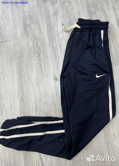 Спортивные штаны Nike