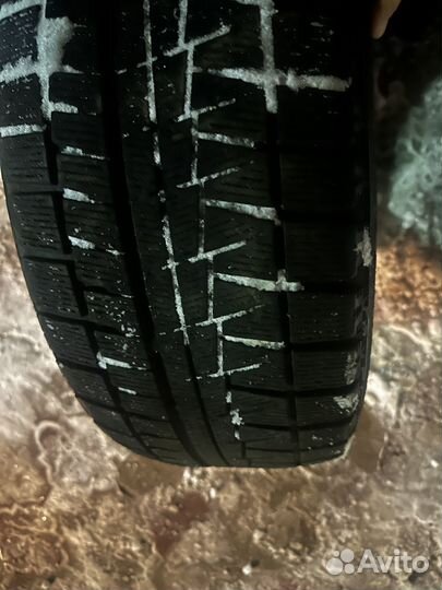 Bridgestone Blizzak Revo GZ 225/50 R17