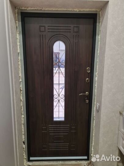 Монтаж входных дверей