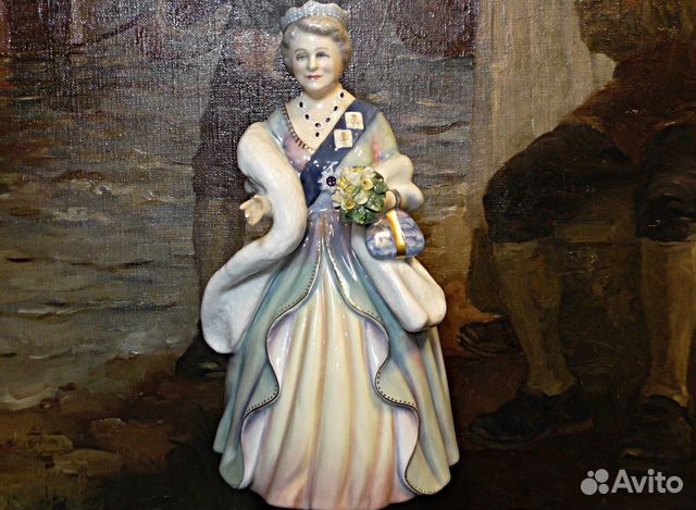 Royal Doulton.Королева Елизавета мать.Статуэтка