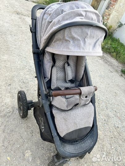 Коляска sweet baby