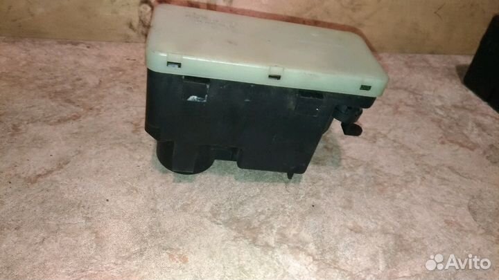 Компрессор центрального замка Мерседес 124