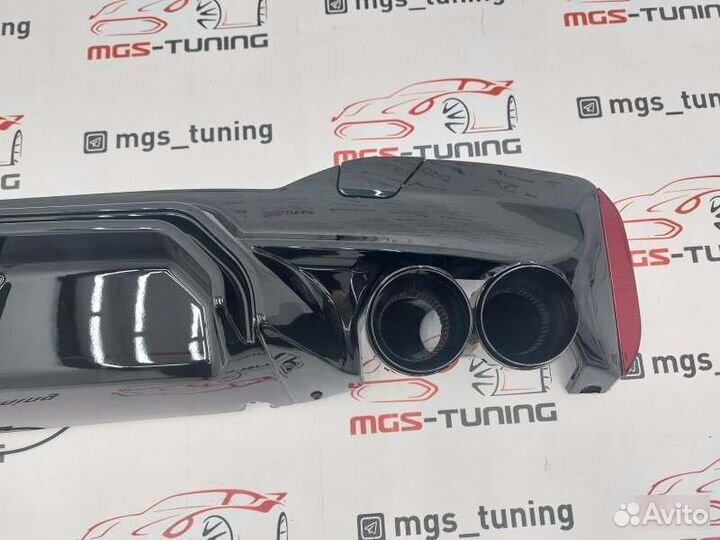 Диффузор G30 M5 CS LED стоп+ насадки Akrapovic blk