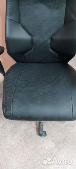 Геймерское кресло