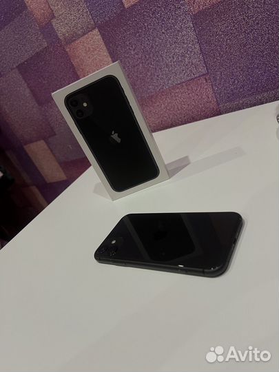 iPhone 11, 64 ГБ