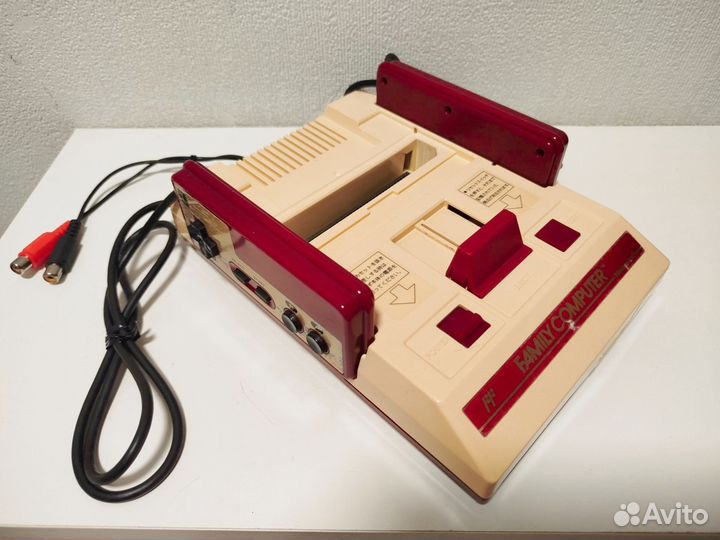 Приставка Nintendo Famicom Japan ntsc AV- mod