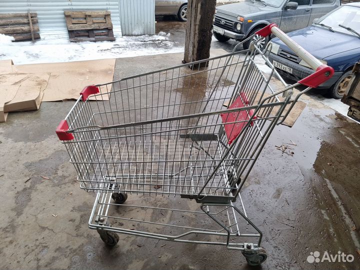 Тележка покупательская