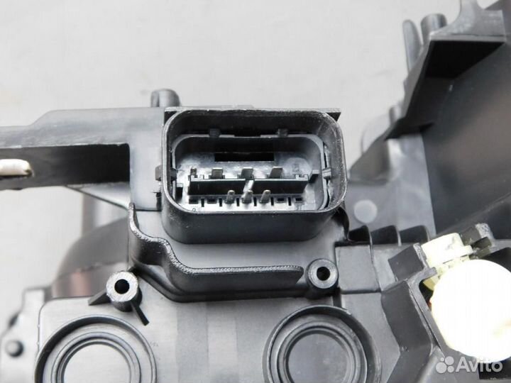 Фара правая BMW X1